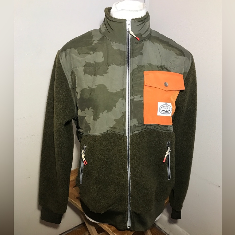 Polar Outdoor Stuff Camp Vibes  Mens Half Fleece Camo Jacket - NWT